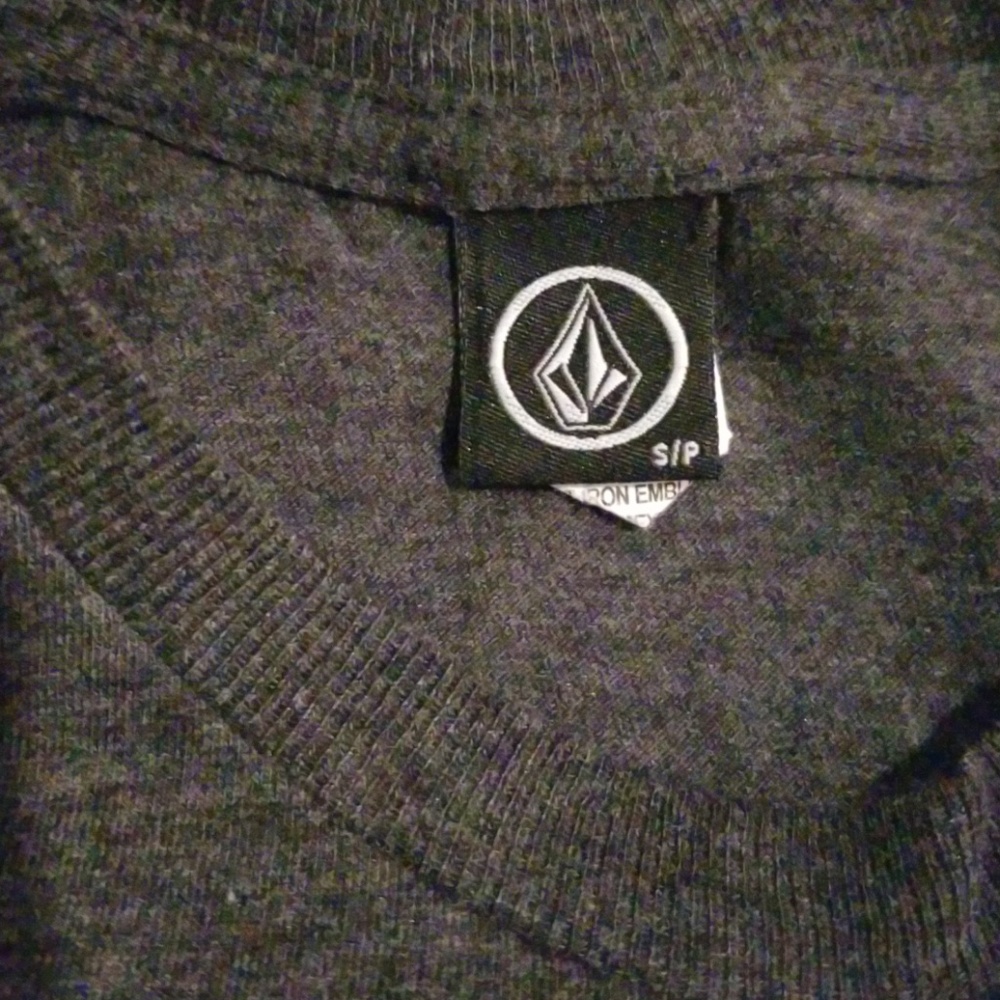 Volcom t - Picture 2 of 3